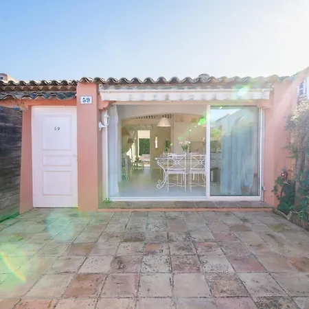 Charmante Maison Provençale, Résidence Avec Piscine *